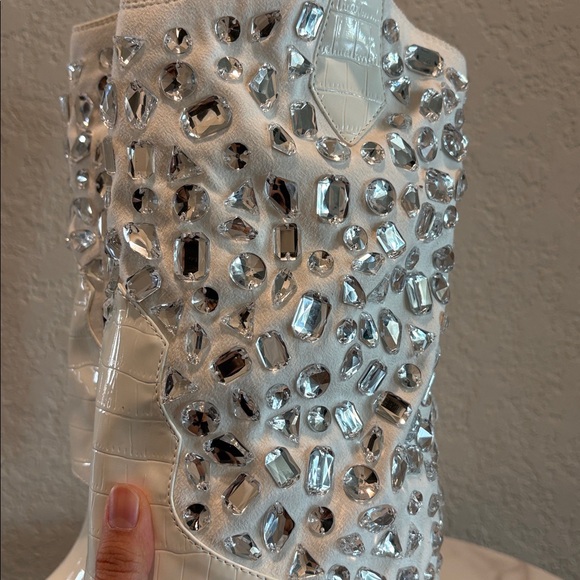 NWT Lauren Lorraine 8.5 Hana White Rhinestone Stiletto Heel Cowboy Boots - Picture 4 of 13